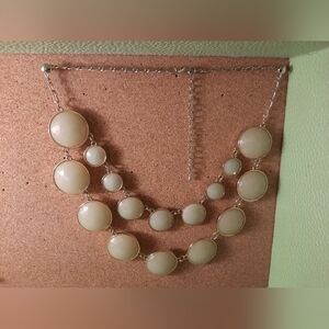 Green statement necklace